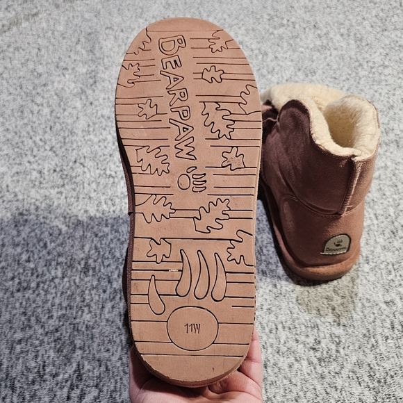 BEARPAW Christie Suede Sheepskin Fringe Boot sz 11 - Picture 9 of 10